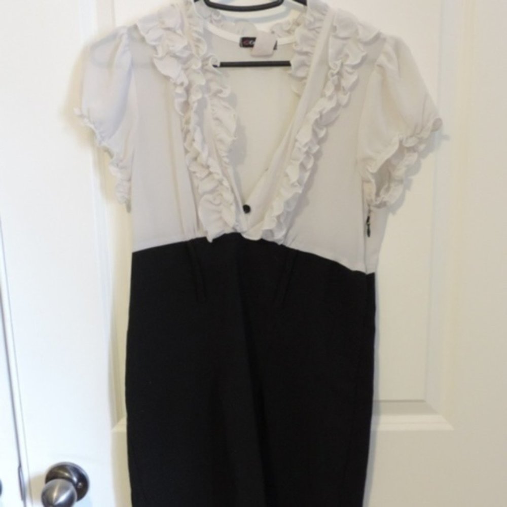 Sale- Black and white dress